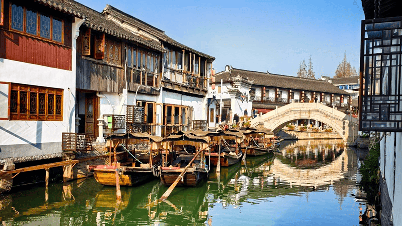 Zhujiajiao Water Town: Through Local Eyes