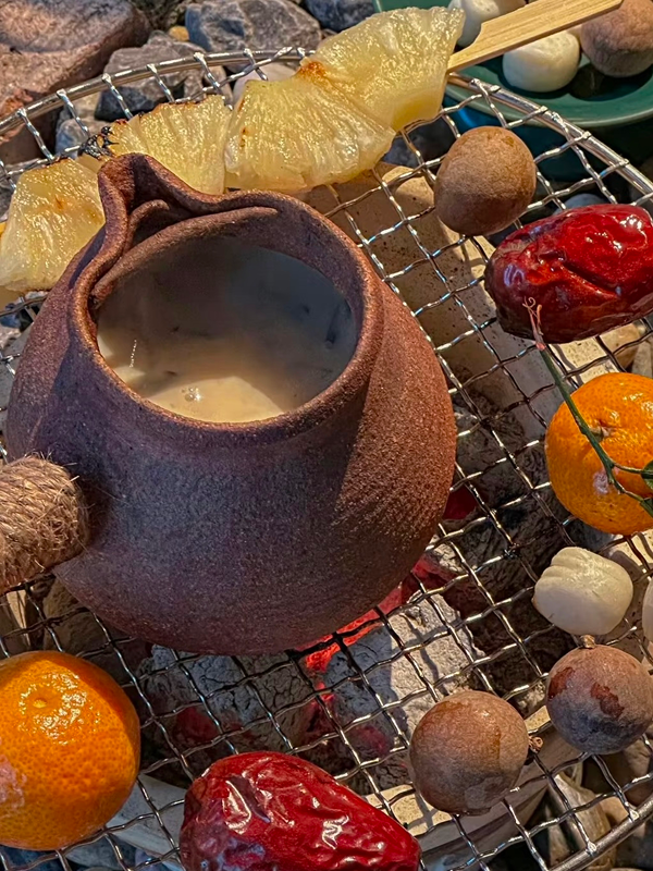 At Beijing: Have an afternoon tea with a local – Drink and Chat