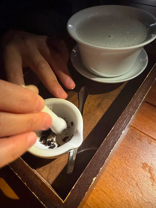 A Mystical Night Walk in Hangzhou: Wushan Bar & Night Market Experience