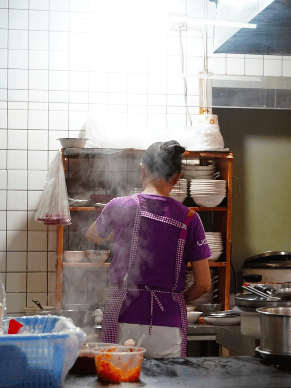 Hangzhou Foodie Tour: Wet Market Bites & Local Street Food